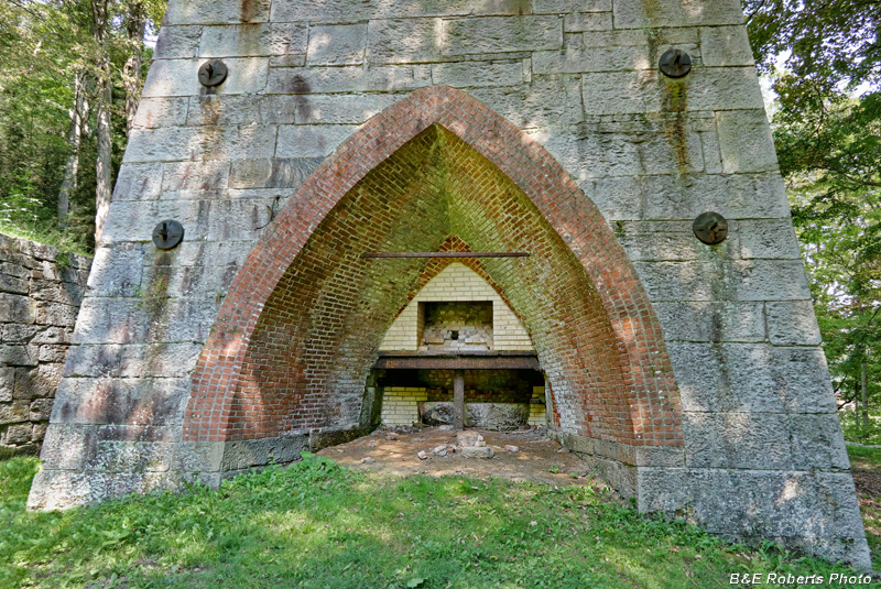 Iron_Furnace_arch