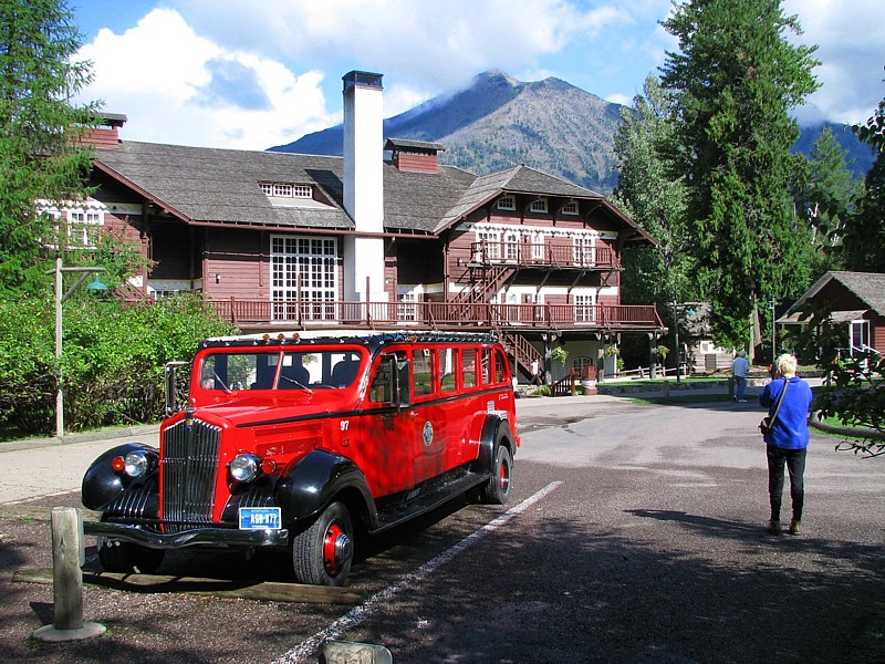 Lake_McDonald_Lodge