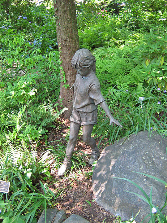 girl-statue