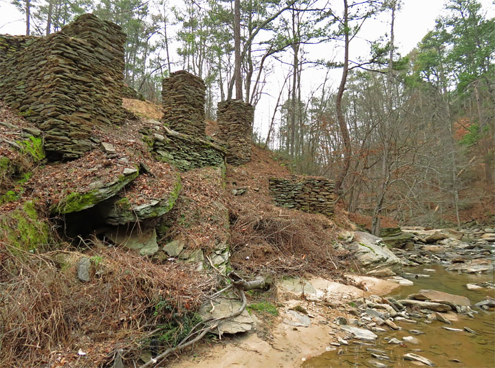 Akers_Mill_from_Creek