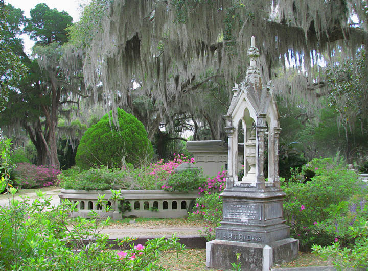 Hartridge_monument