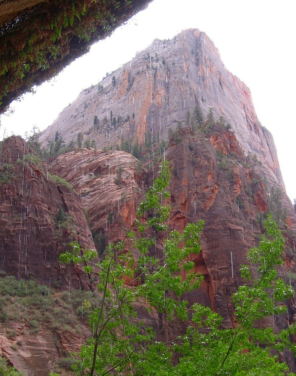 Weeping_Rock