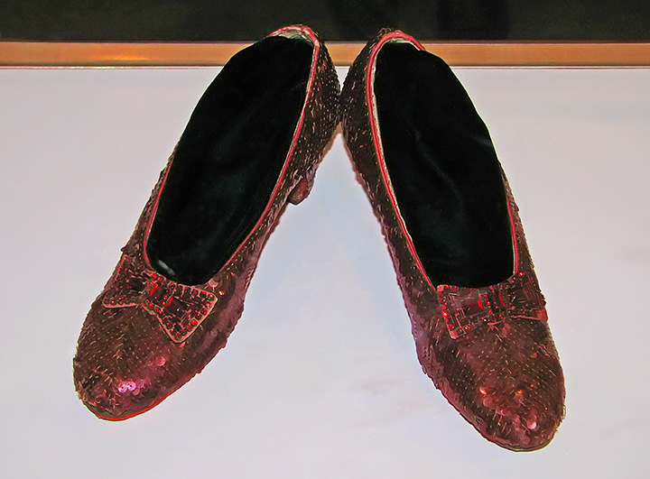 Ruby_slippers