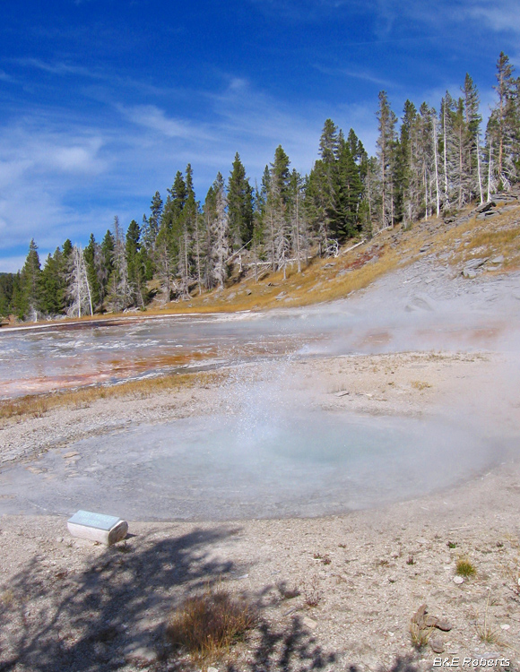 West_Triplet_Geyser