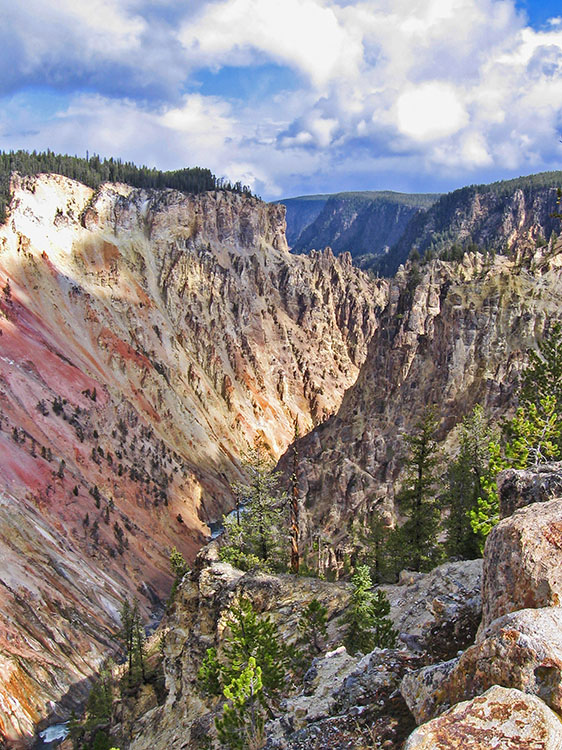 Yellowstone_Canyon_East